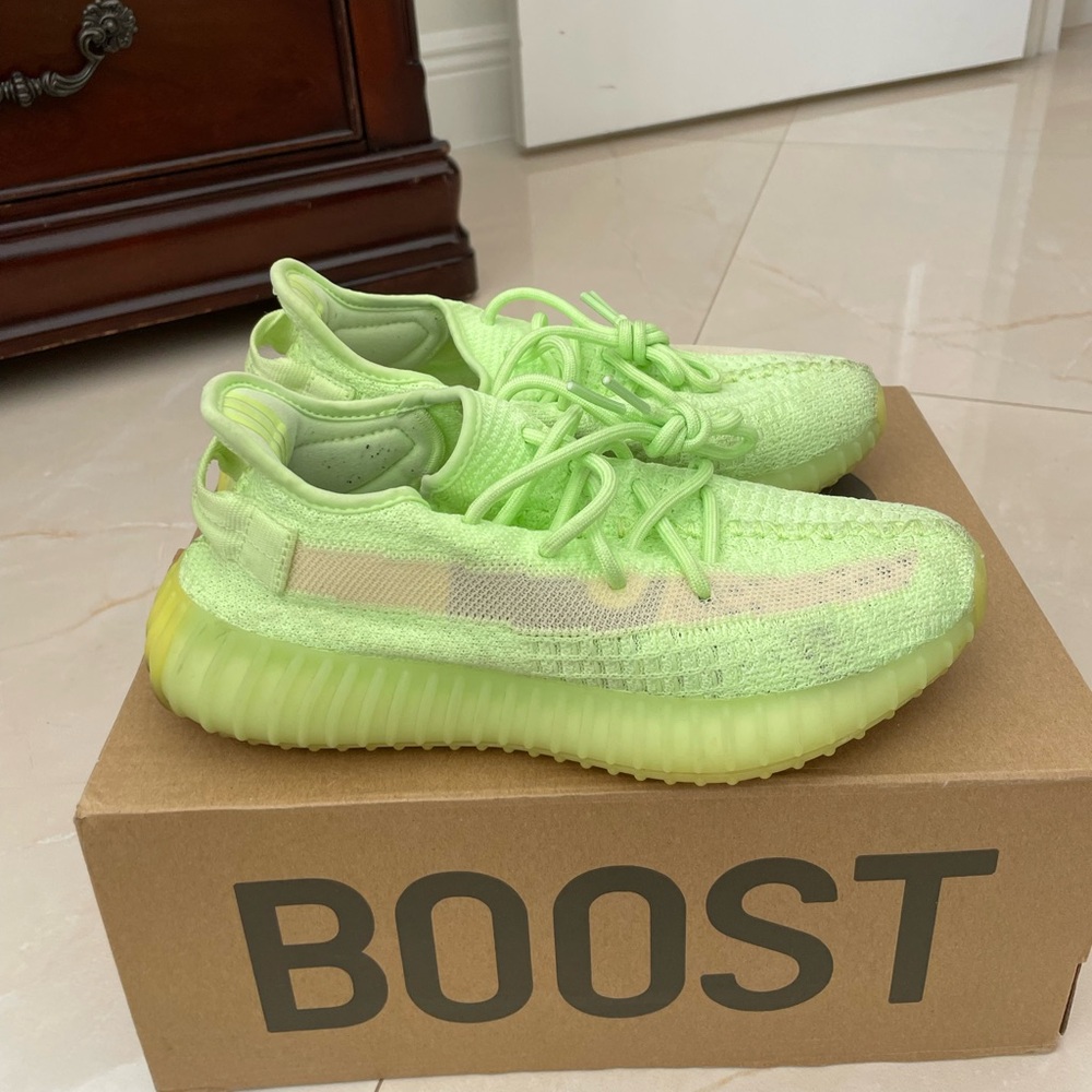 Yeezy Boost 350 Glow